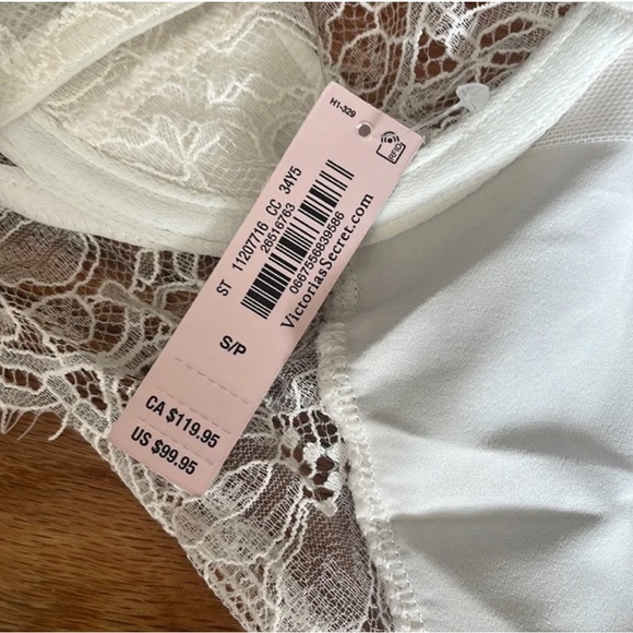 Victoria Secret - Picture 5 of 6